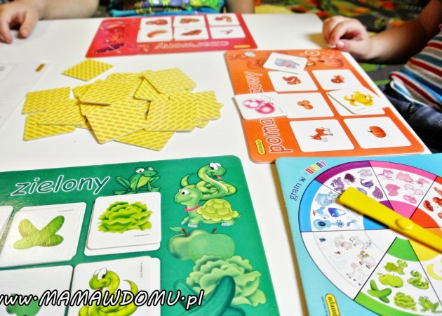 Z dzieckiem przy planszy - Gram w kolory